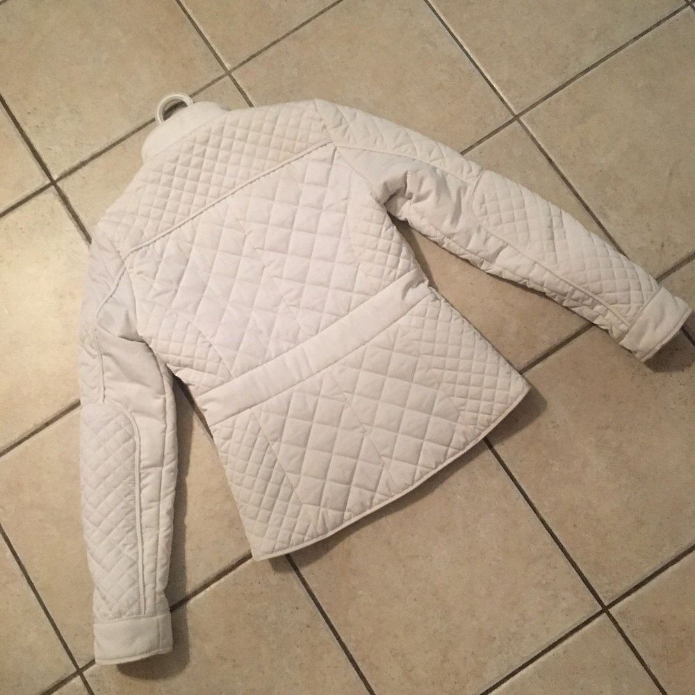 EUC Guess Los Angeles packable puffer cinched , quilted